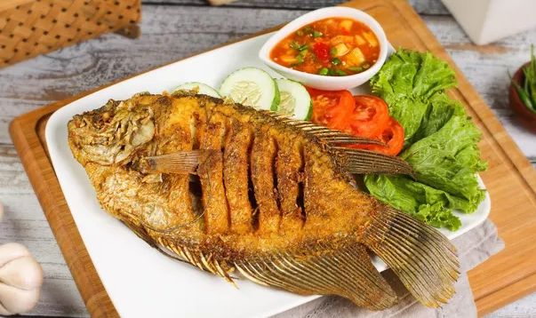 Tips Masak Ikan Goreng Gurame dengan Bumbu Meresap