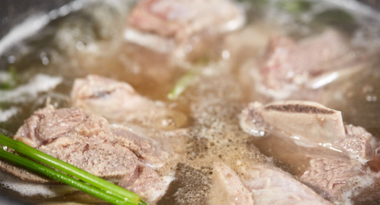 Tips Memasak Daging Agar Empuk Tanpa Alat Presto